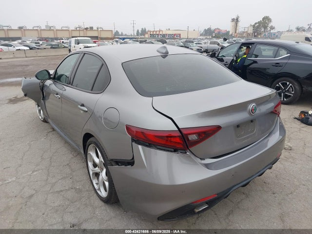 ZARFAMBNXK7612360 Alfa Romeo Giulia Ti Sport Rwd