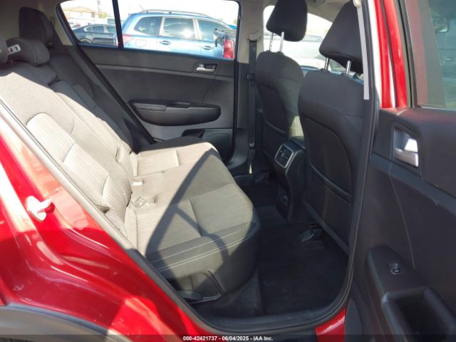 KNDPMCAC6H7274822 KIA Sportage Lx