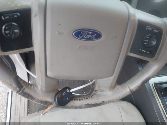 1FMJU1H58EEF65794 Ford Expedition Xlt