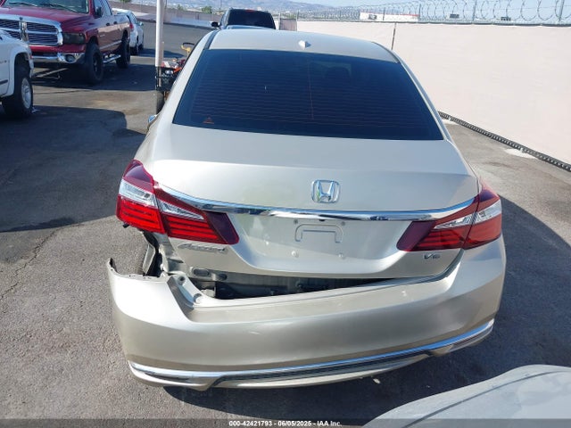 1HGCR3F87HA025065 Honda j35y1