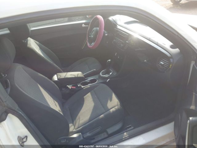 2014 VOLKSWAGEN BEETLE 3VWF17AT8EM642069 Photo 4