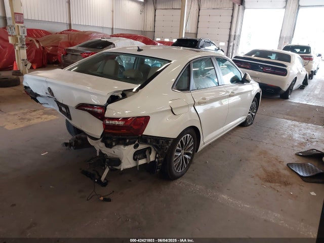 3VWC57BU9KM084226 Volkswagen 1.4 tsi