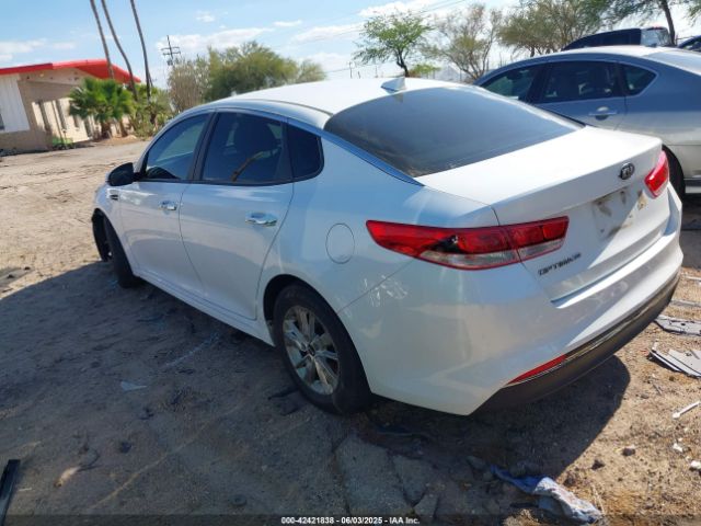 2016 KIA OPTIMA 5XXGT4L37GG052141 Photo 2