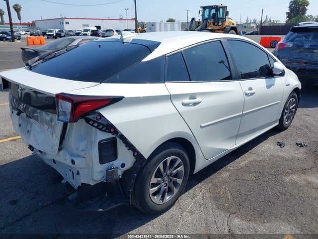 JTDKARFU2L3112354 Toyota Prius L