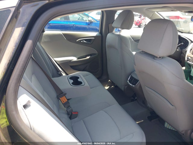 1G1ZD5ST5SF147875 Chevrolet Malibu Fwd 1lt