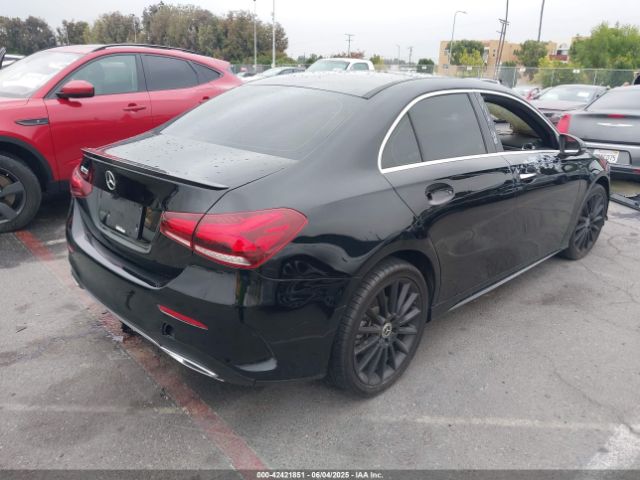 2019 MERCEDES-BENZ A 220 WDD3G4EB0KW019096 Photo 3