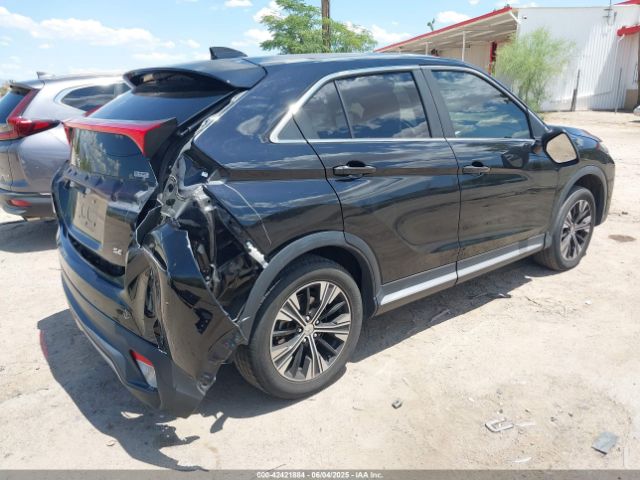 2018 MITSUBISHI ECLIPSE CROSS JA4AT5AA5JZ039030 Photo 3