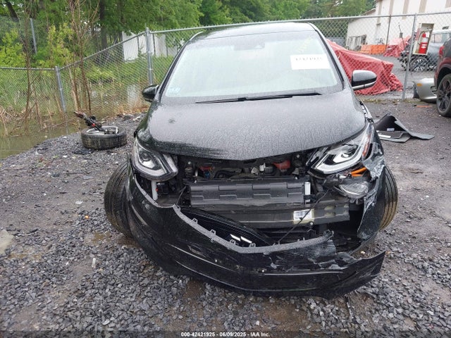 1G1FY6S05M4114876 Chevrolet 2021