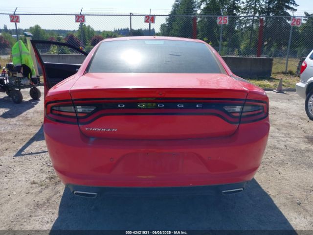 2C3CDXBG1LH121810 Dodge Charger Sxt Rwd