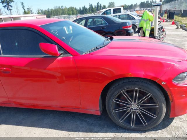 2C3CDXBG1LH121810 Dodge Charger Sxt Rwd