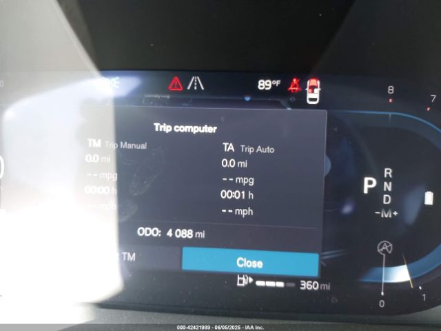2025 VOLVO XC60 YV4M12RCXS1175731 Photo 6