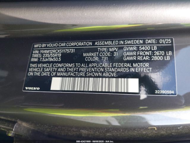 2025 VOLVO XC60 YV4M12RCXS1175731 Photo 8