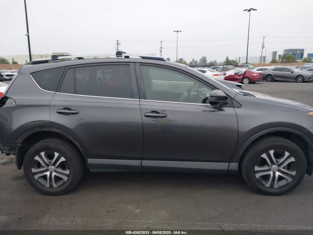 JTMZFREVXHJ107299 Toyota RAV4 LE
