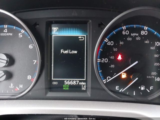 JTMZFREVXHJ107299 Toyota RAV4 LE