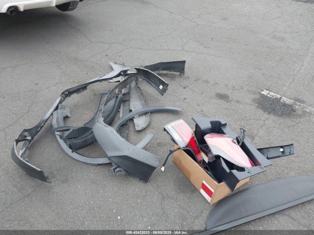 JTMZFREVXHJ107299 Toyota RAV4 LE