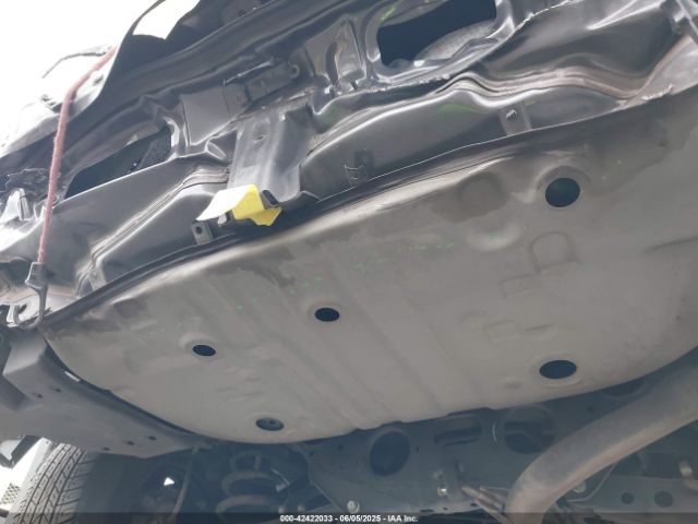 JTMZFREVXHJ107299 Toyota RAV4 LE
