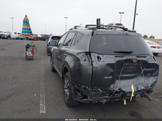 JTMZFREVXHJ107299 Toyota RAV4 LE