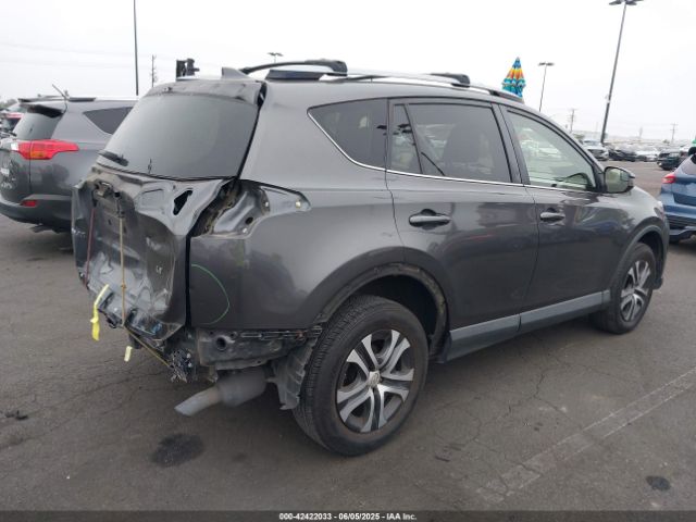 JTMZFREVXHJ107299 Toyota RAV4 LE