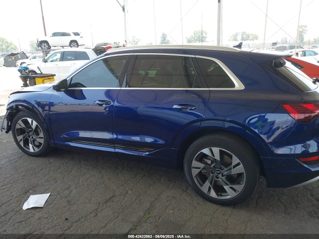 WA1LAAGE4MB038563 Audi 2021
