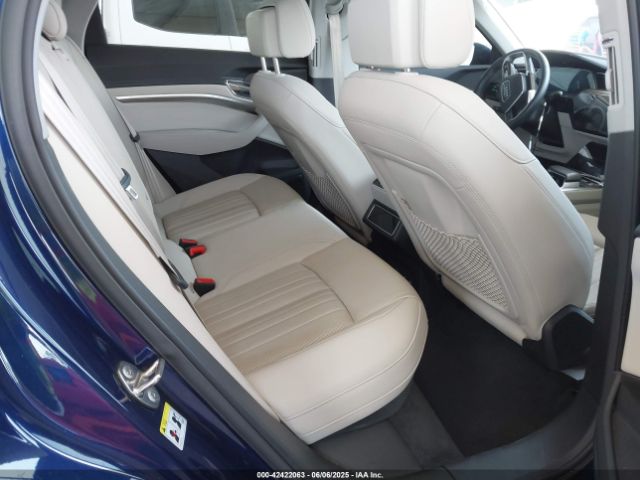 2021 AUDI E-TRON WA1LAAGE4MB038563 Photo 7