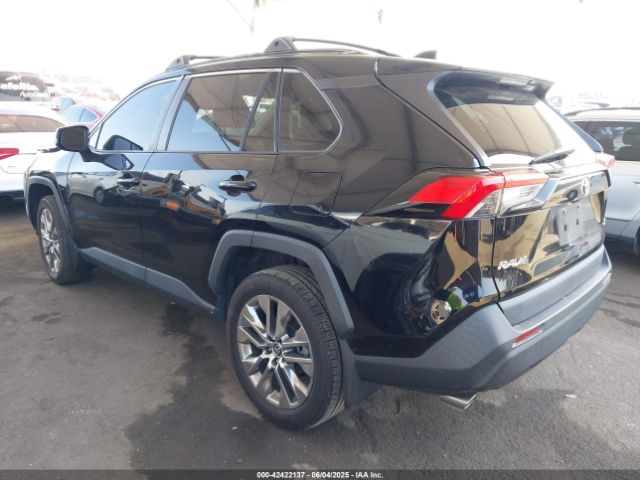 2022 TOYOTA RAV4 2T3C1RFV2NC175503 Photo 2
