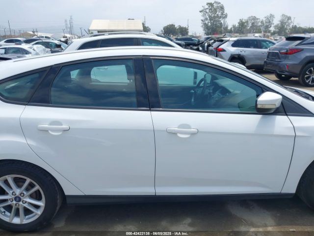 1FADP3K22FL316171 Ford FOCUS SE