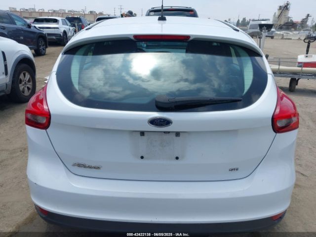 1FADP3K22FL316171 Ford FOCUS SE