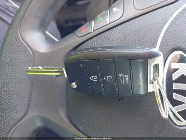 KNAFK4A68G5559806 KIA FORTE LX