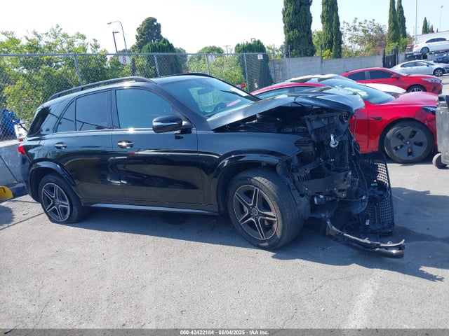 4JGFB4KB4NA827636 Mercedes-Benz m264