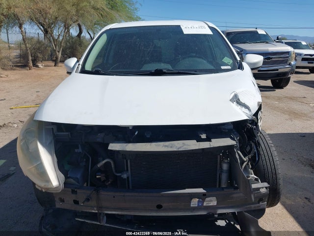 3N1CN7AP9JL880433 Nissan 2018
