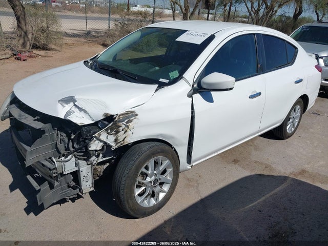 3N1CN7AP9JL880433 Nissan 2018