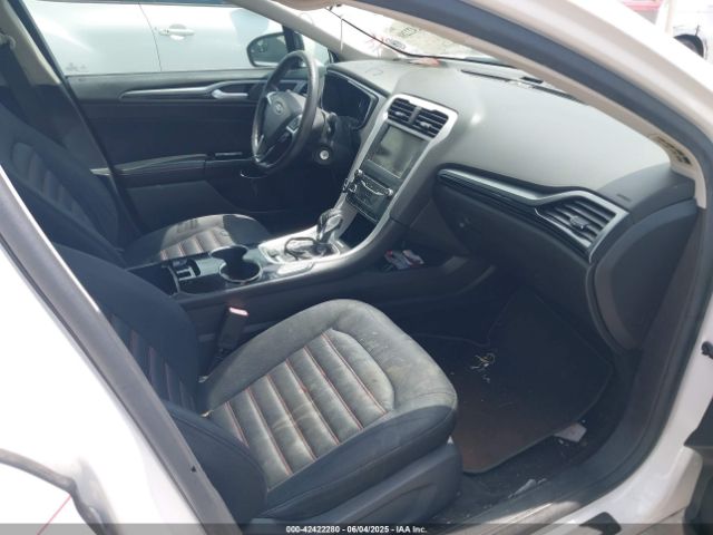 3FA6P0HDXER372908 Ford FUSION SE