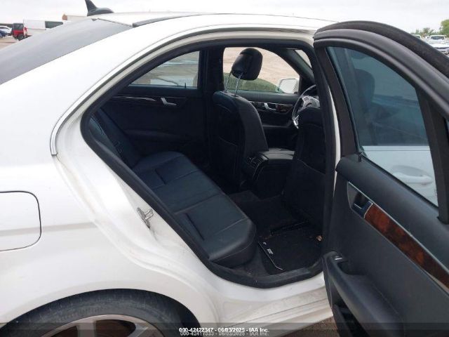 WDDGF8AB5EA961762 Mercedes-Benz C 300 Luxury 4matic/sport 4matic