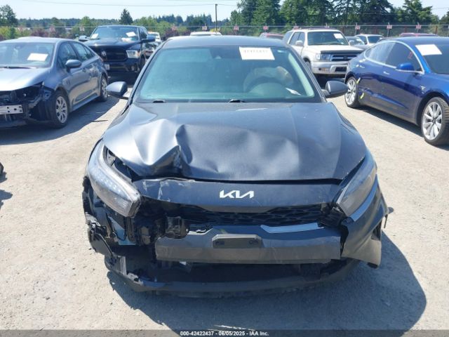 3KPF24AD2NE502195 KIA Forte Lxs