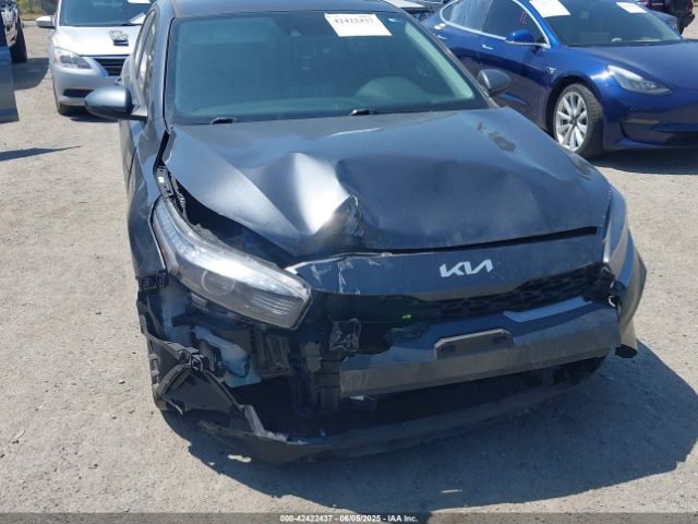3KPF24AD2NE502195 KIA Forte Lxs