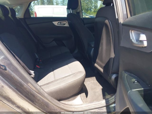 3KPF24AD2NE502195 KIA Forte Lxs