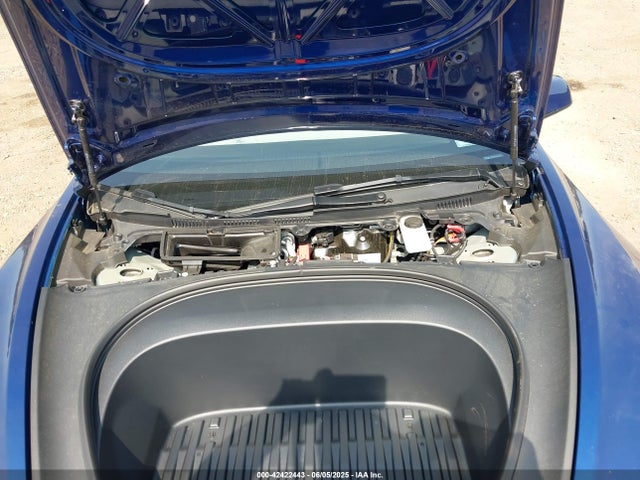 2025 TESLA MODEL 3 5YJ3E1EB6SF874419 Photo 9