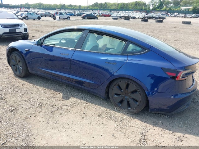 2025 TESLA MODEL 3 5YJ3E1EB6SF874419 Photo 2