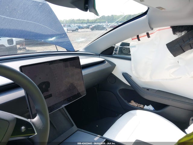 2025 TESLA MODEL 3 5YJ3E1EB6SF874419 Photo 4