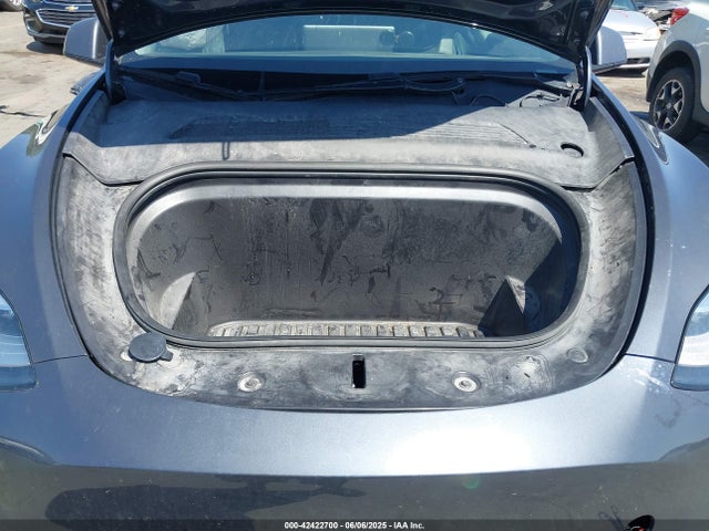2020 TESLA MODEL Y 5YJYGDEF6LF000643 Photo 9