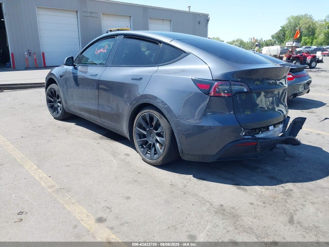2020 TESLA MODEL Y 5YJYGDEF6LF000643 Photo 2