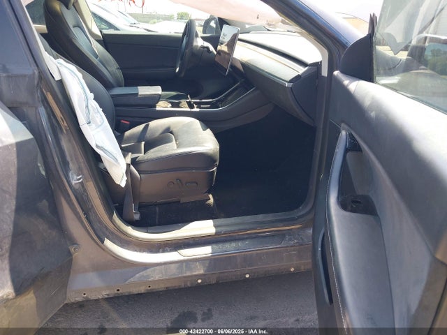2020 TESLA MODEL Y 5YJYGDEF6LF000643 Photo 4