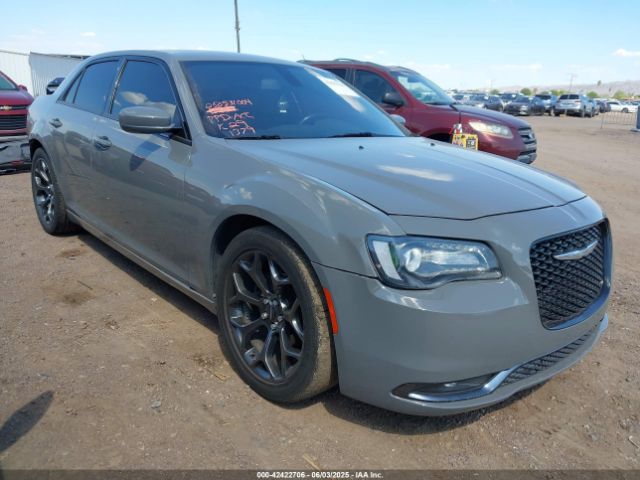 2018 CHRYSLER 300 2C3CCABG0JH211379
