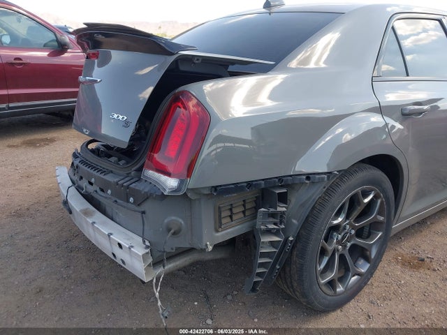 Chrysler 300 2018 2C3CCABG0JH211379 Image 19