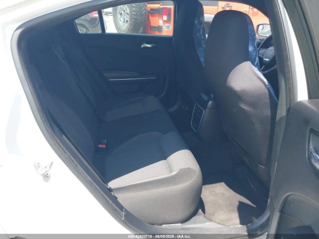 2C3CDXBG0GH173631 Dodge Charger Se