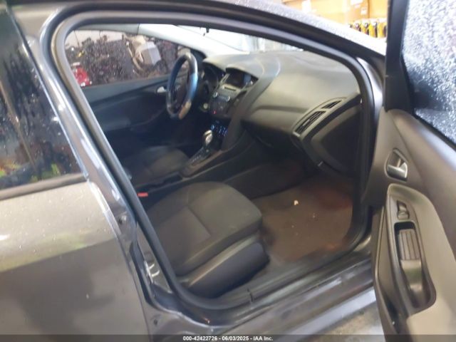 1FADP3F26FL279667 Ford FOCUS SE