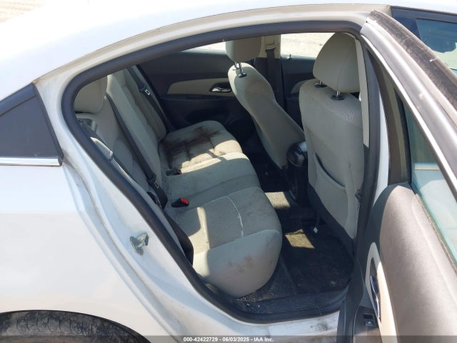 1G1PJ5SB7E7335450 Chevrolet Cruze Eco Manual