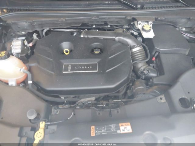 2019 LINCOLN MKC 5LMCJ3D98KUL17162 Photo 9
