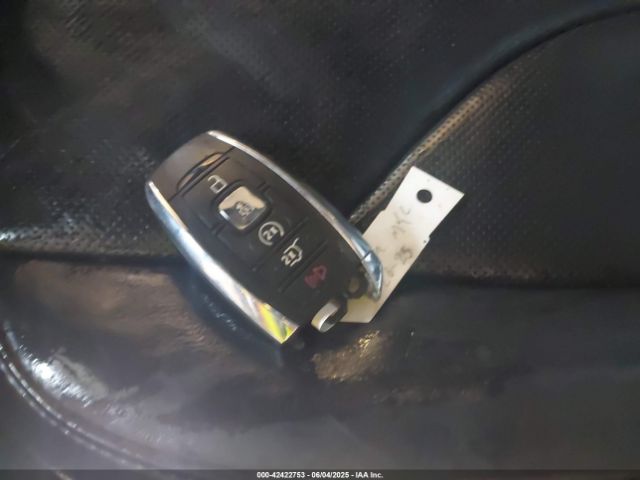 2019 LINCOLN MKC 5LMCJ3D98KUL17162 Photo 10