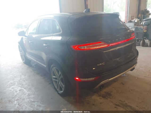 2019 LINCOLN MKC 5LMCJ3D98KUL17162 Photo 2